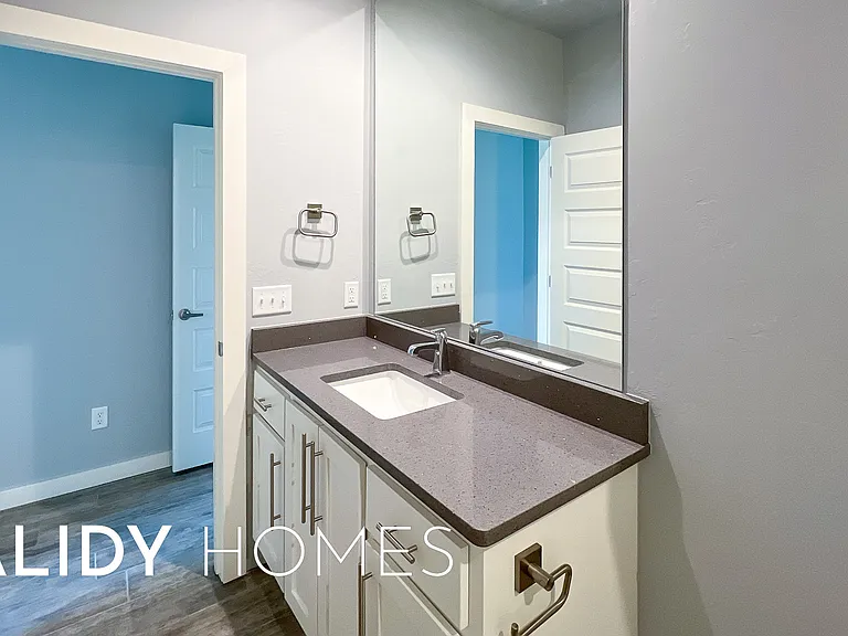 206 Olde Mill Ct — Photo 33