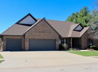 2001 Spring St, Grinnell, IA 50112