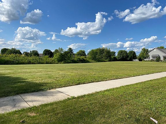 4th image of 4235 Castlemoor Dr