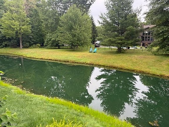 3rd image of 17 Masters Ct NE