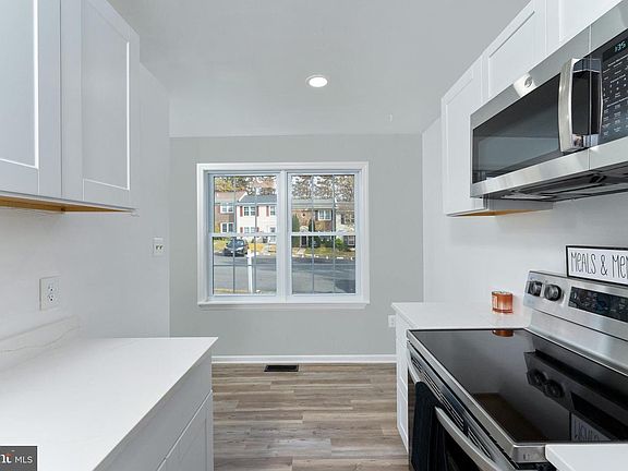 5th image of 12346 Woodlawn Ct