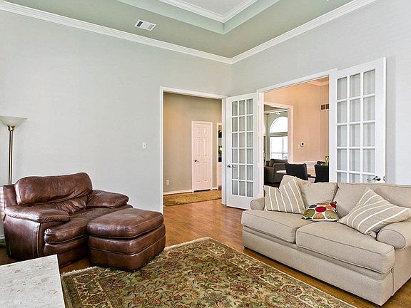 3rd image of 4243 W Creek Dr