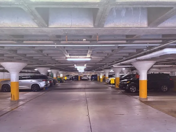 61-20 Grand Cent Parkway image 17 of 18