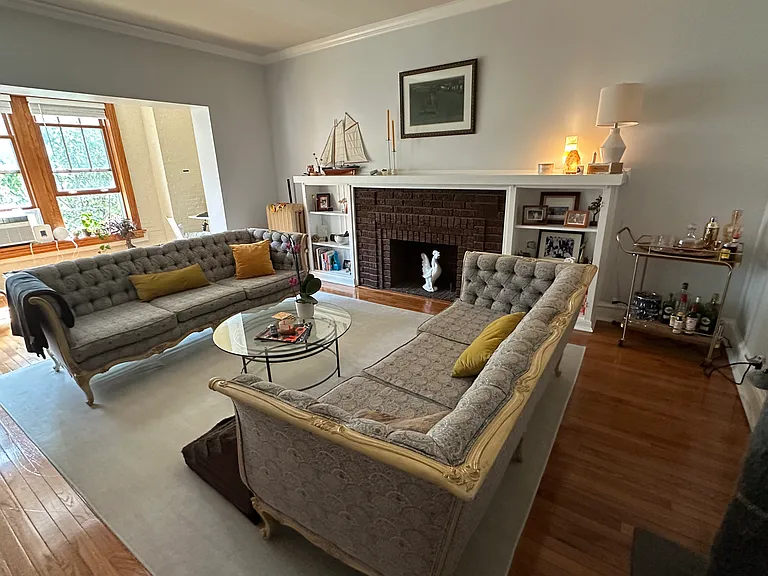 5606 N Kenmore Ave #3 — Photo 2