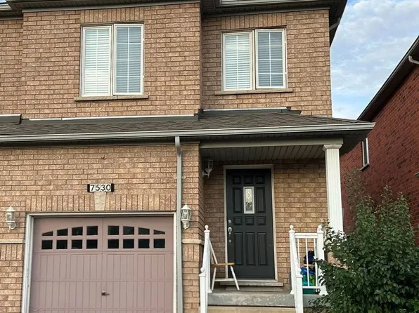7530 Magistrate Ter, Mississauga, ON L5W 1L3