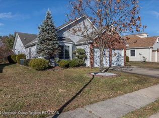 2310 N Chanticleer Ct, Toms River, NJ 08755