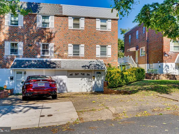 8850 Manchester St, Philadelphia, PA 19152