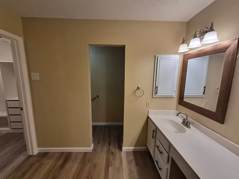 7314 Justino Trl — Photo 44