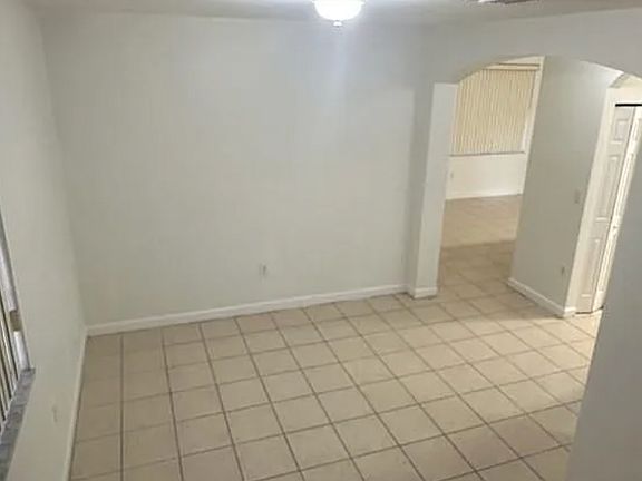 4th image of 1388 NE 33rd Ave #103