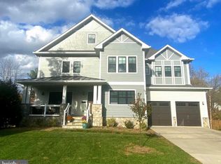 6814 Broyhill St, Mc Lean, VA 22101