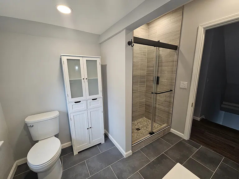 3rd Fl Full Bath