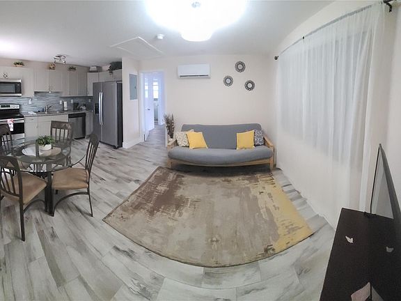 2nd image of 49 E 27th Street