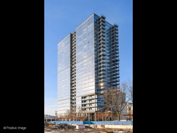 860 W Blackhawk St Unit 2203, Chicago, IL 60642