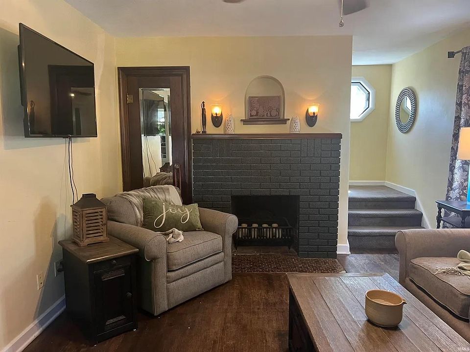 1st image of 226 S College Ave