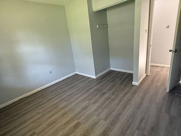 2nd image of 7467 Glenetta Ct