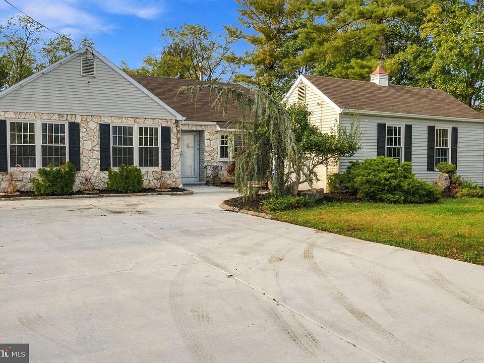 1st image of 107 Brick Rd