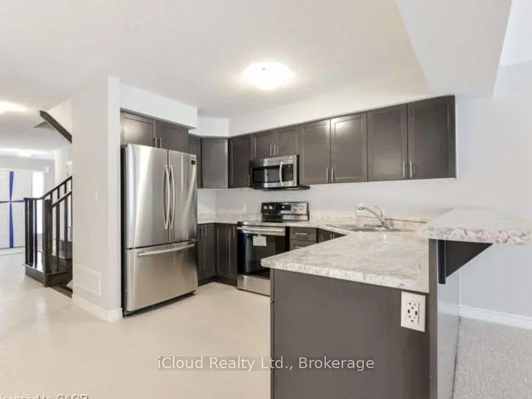 66 Cittadella Blvd — Photo 5