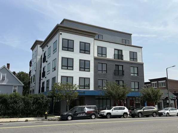 214 Market St #405, Boston, MA 02135