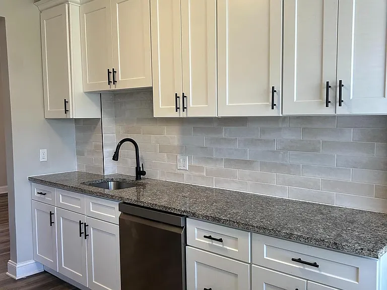 2828 Lake Ave — Photo 7