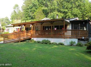 6162 Powers Ln, Woodford, VA 22580