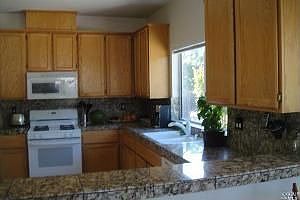 3rd image of 1819 Seville Dr