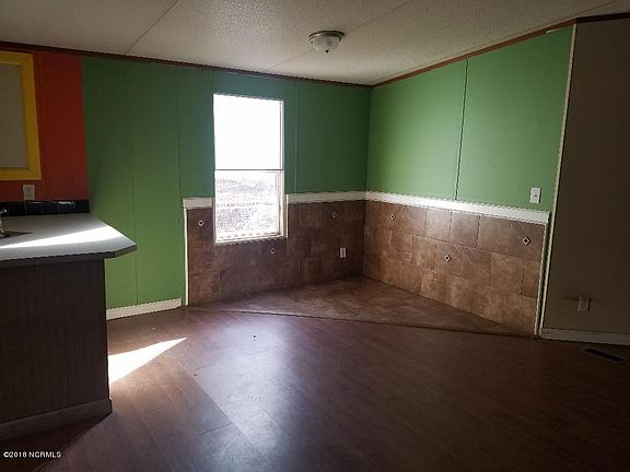 2nd image of 9223 Timber Lane NE