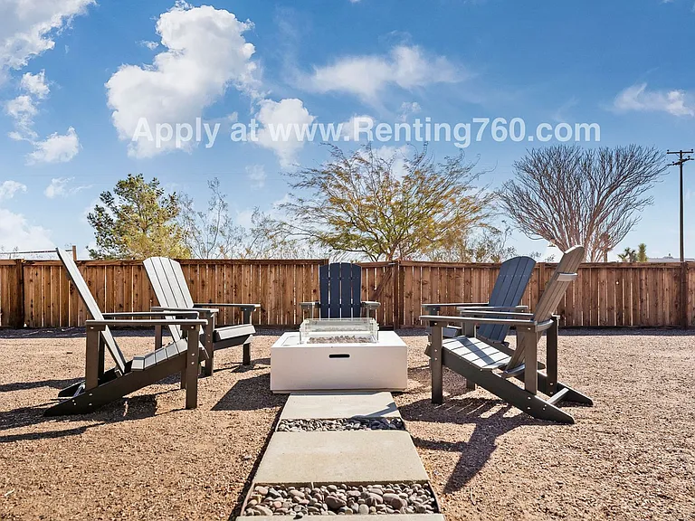 321 N Bonita Ave — Photo 42