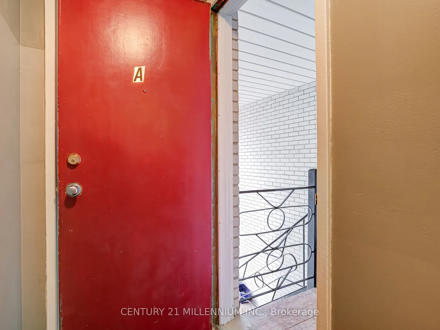 3 bed, $2,500 — Photo 3