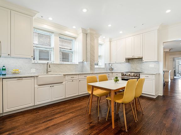 5th image of 2242 N Lincoln Park W #2E
