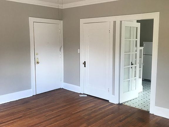 3rd image of 1369 W 112th St #202