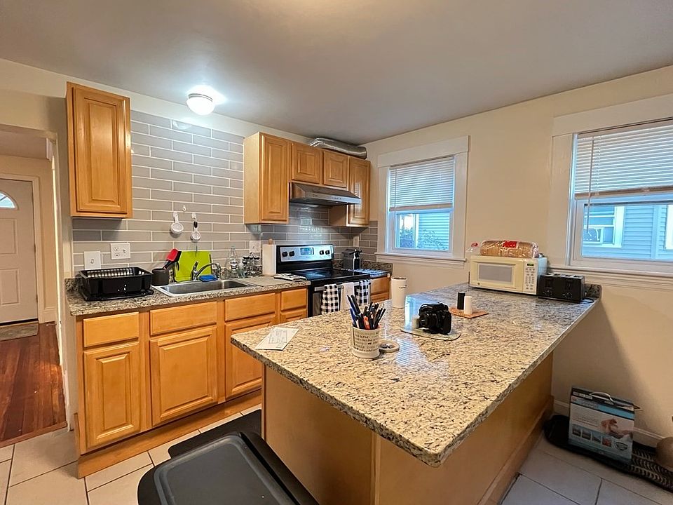 1st image of 135 Independence Ave #1