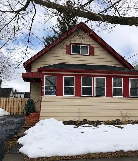 2nd image of 11 Isabelle St