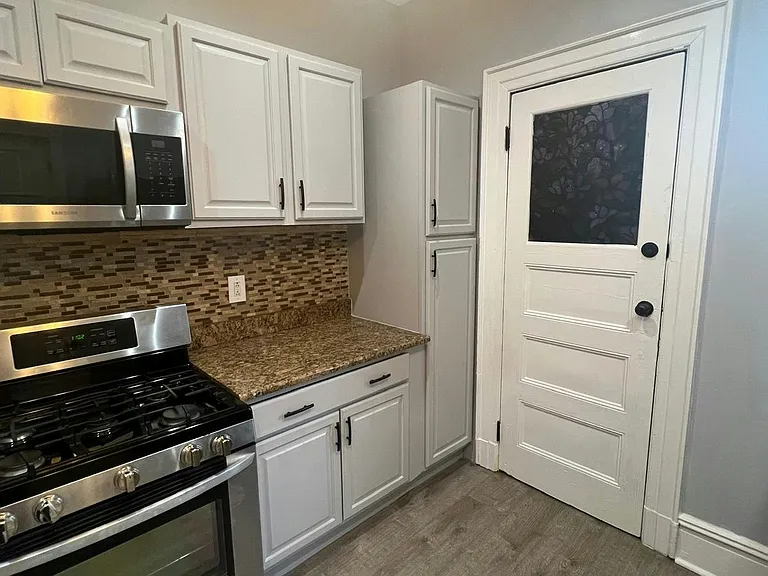 139 Prospect St — Photo 3