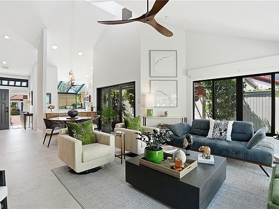 4th image of 539 Bay Villas LN