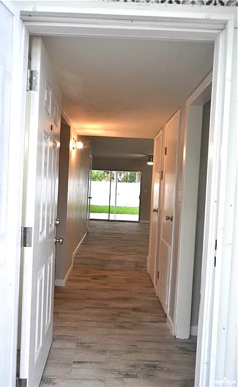 704 Continental Dr — Photo 3