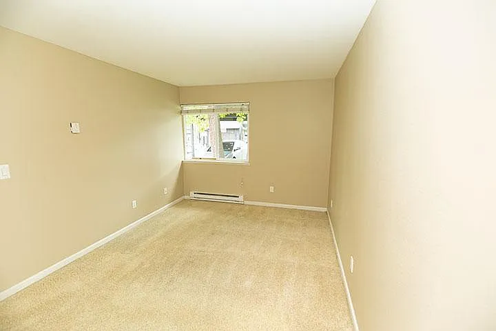 9370 SW 146th Ter #N4 — Photo 2