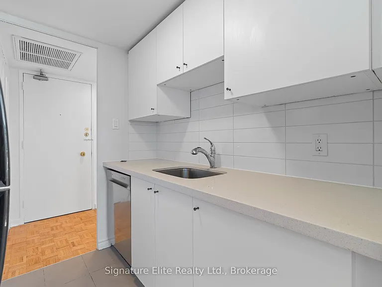 250 Saint Clair Ave W #402 — Photo 6