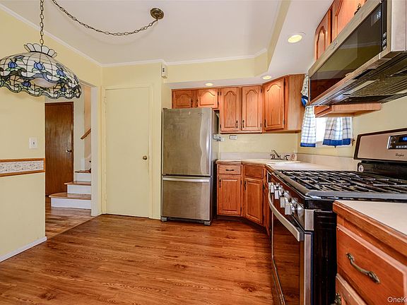 3rd image of 87 Central Park Road