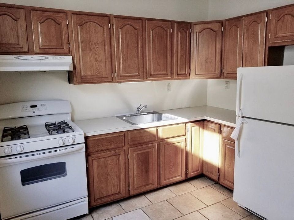 1st image of 2520 Broadway APT 2C