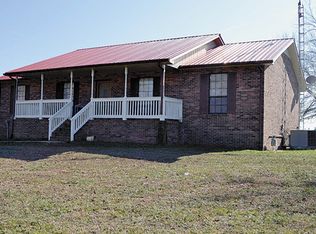 1020 Pine Ridge Ln, Clarkrange, TN 38553