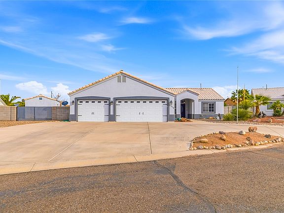 3rd image of 2310 Wild Rose Court