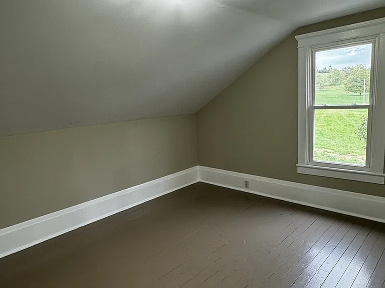 4305 Dulaney Rd — Photo 13