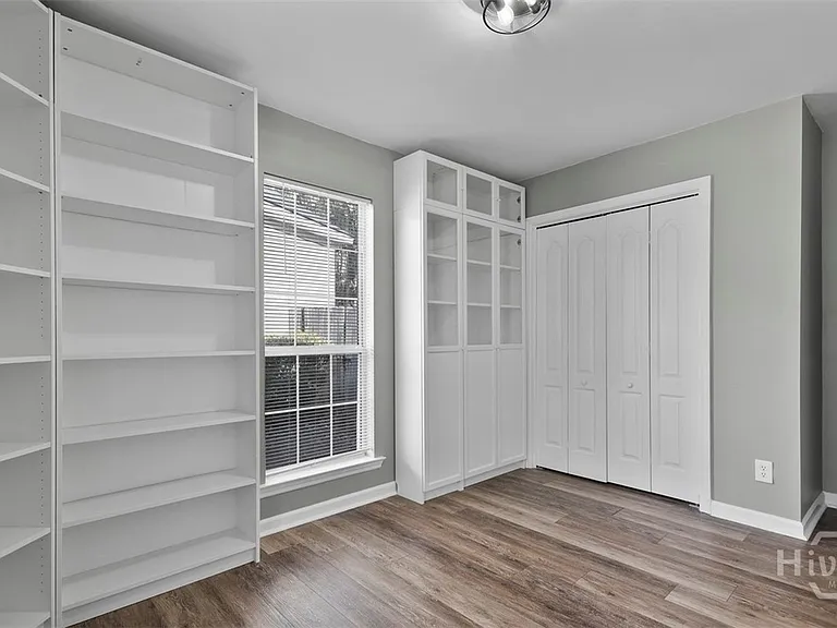 110 Saint Ives Way — Photo 25