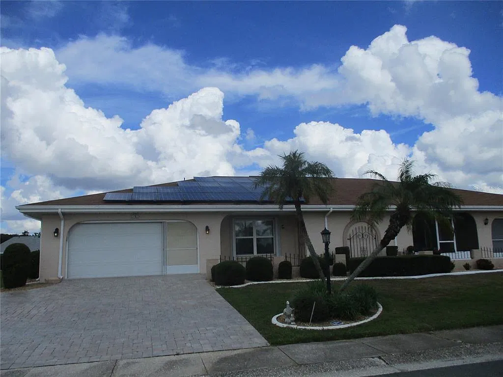 2 bed, 2.0 bath, 1516 sqft, $2,000 — Photo 1