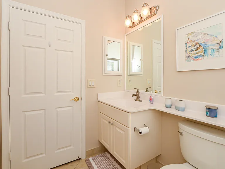 421 NW Sunview Way — Photo 30