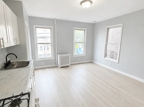 199 Parker St Floor 2, Newark, NJ 07104