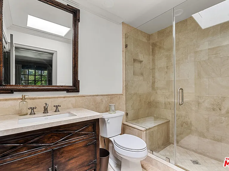 9559 Sherwood Forest Ln — Photo 42