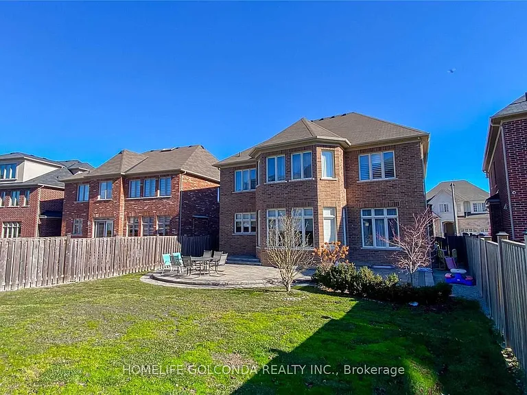 28 Stollery Pond Cres — Photo 31