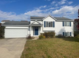 11567 Barnsley Rd SE, Lowell, MI 49331