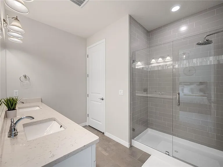 4802 San Fratello Cir — Photo 12